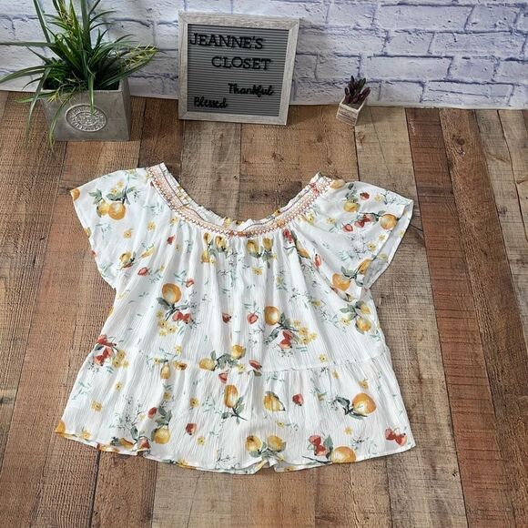 Maurice’s White Fruit Smocked Neck Top - Picture 9 of 11